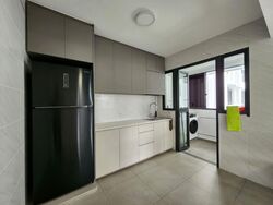 Blk 579 Hougang Avenue 4 (Hougang), HDB Executive #592029361